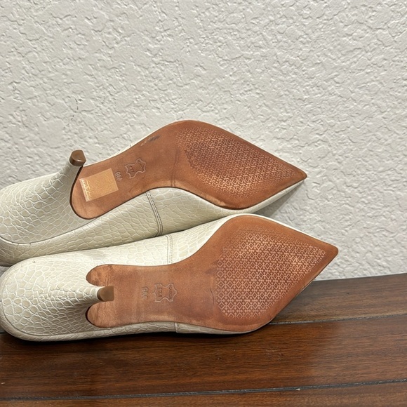 Tory Burch Georgina  Leather Ankle Boots Size 9 - Picture 7 of 8